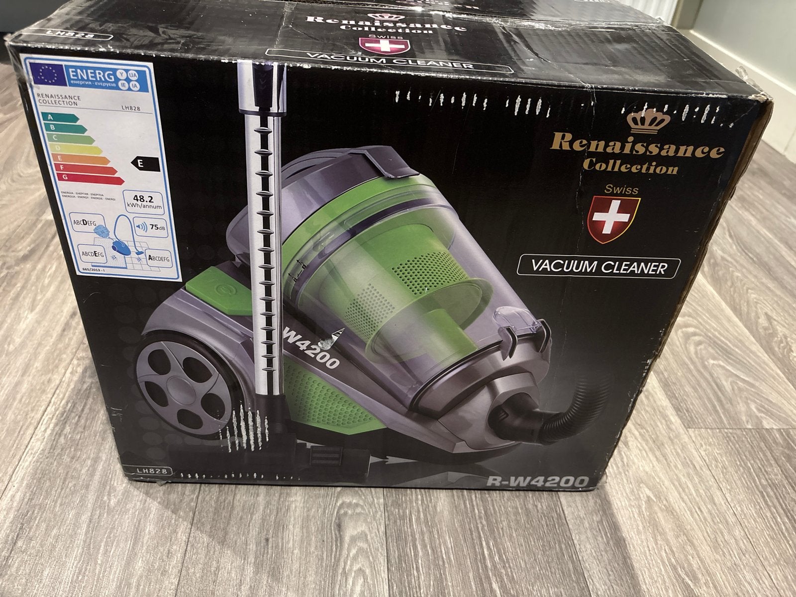 Renaissance Collection R-W4200 Stofzuiger - Nieuw in doos, Nieuw, Ophalen of Verzenden, Sledestofzuiger, Minder dan 1200 watt