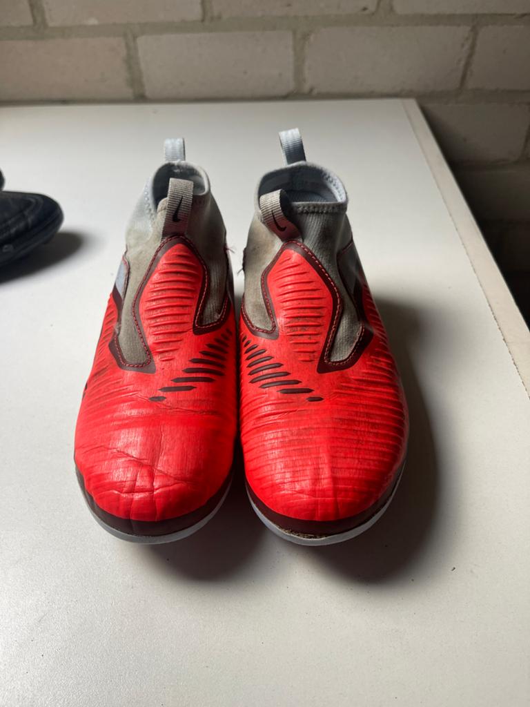 Nike Phantom Vision voetbalschoenen - Maat 33,5, Maat XS of kleiner, Ophalen of Verzenden, Gebruikt, Schoenen
