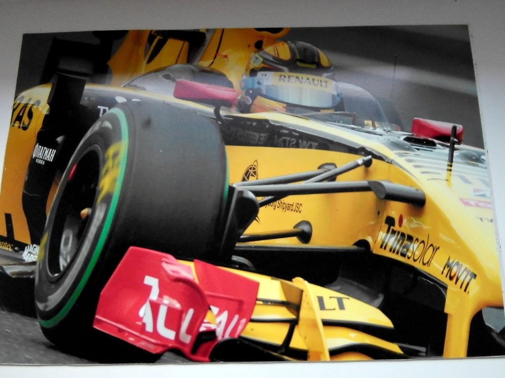 Grote foto close-up Renault R30 Formula 1 Robert Kubica, Verzamelen, Automerken, Motoren en Formule 1, Verzenden, Zo goed als nieuw