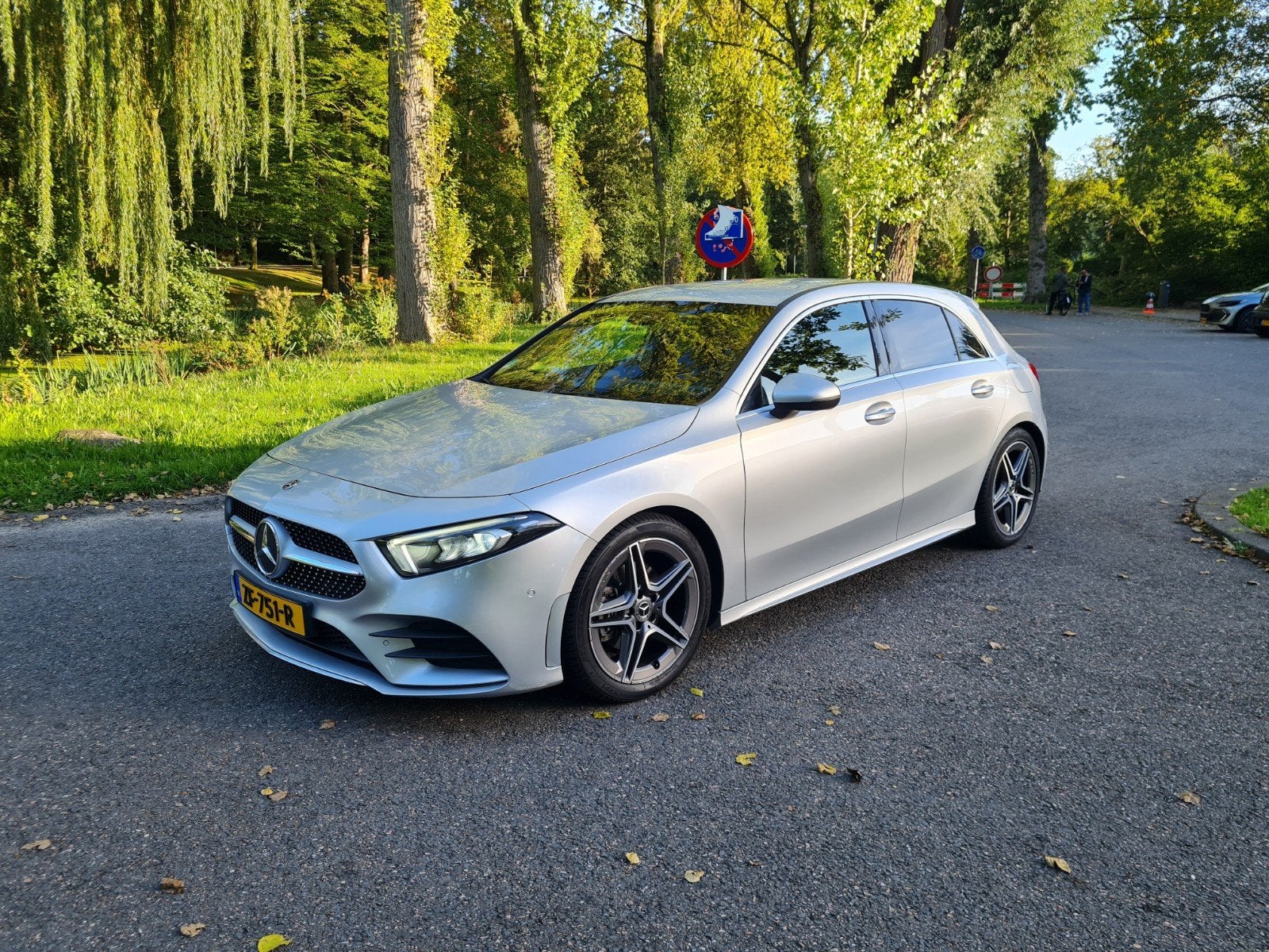 Mercedes-Benz A-Klasse A 200 AMG Bsn Sol. 163Pk Orgi.NL 2019, Euro 5, 15 km/l, Zwart, 4 cilinders
