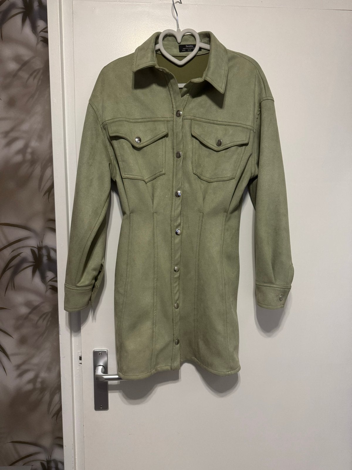Bershka suède-look jurk  - Maat S, Ophalen of Verzenden, Zo goed als nieuw, Maat 36 (S), Boven de knie