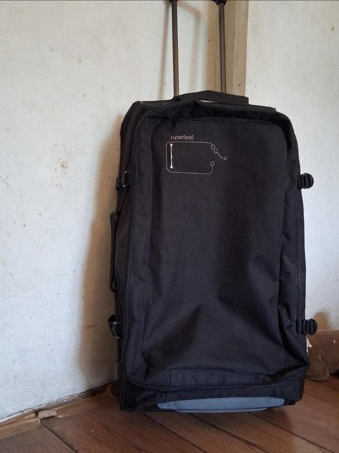 Te koop, Newfeel merk reistas/weekend tas., Sieraden, Tassen en Uiterlijk, Koffers, Ophalen, Zo goed als nieuw, Hard kunststof