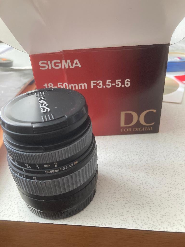 sigmalens  18-50mm, F3.5-5.6, Audio, Tv en Foto, Fotografie | Lenzen en Objectieven, Ophalen of Verzenden, Gebruikt, Groothoeklens