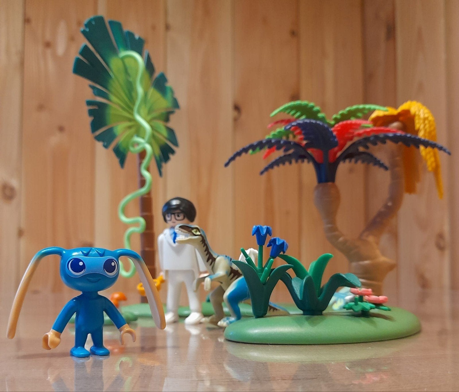 U: Dinosaurus Onderzoeker met Baby Velociraptor, Ophalen of Verzenden, Zo goed als nieuw, Jongen of Meisje