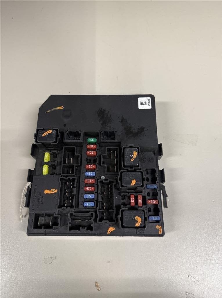 Nissan NV200 1.5 Dci 2013-15 Zekeringkast - Regelrelaiskast, Ophalen of Verzenden, Zo goed als nieuw