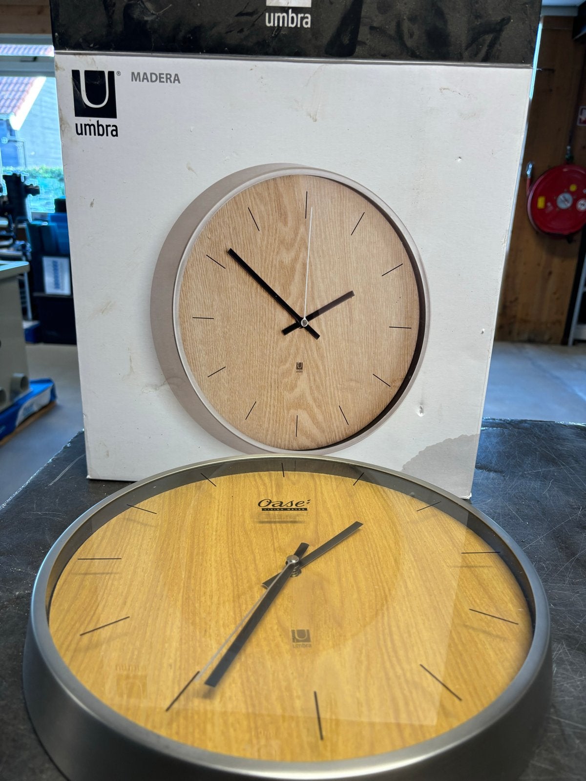 Umbra Madera Wandklok - Hout en Metaal - nieuw, Ophalen, Wandklok, Bruin, Analoog