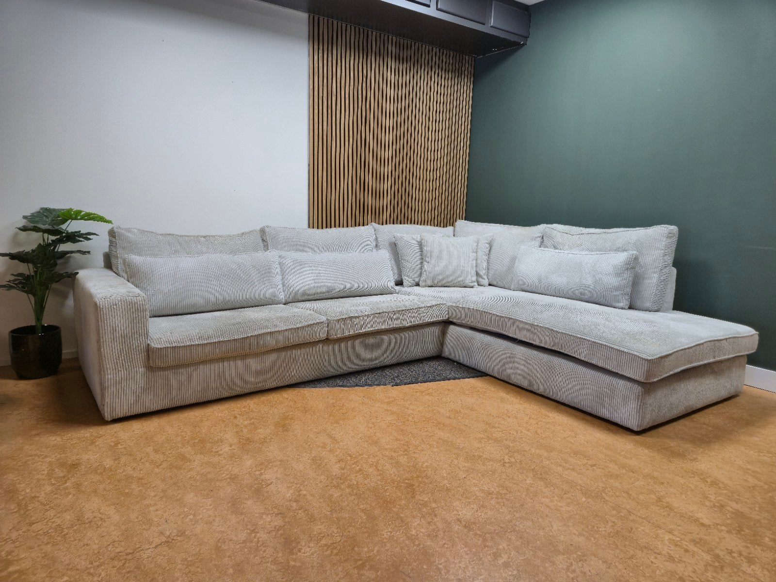 Beige/witte lounge hoekbank ribstof, Ophalen, 250 tot 300 cm, Gebruikt, Modern, Lounge