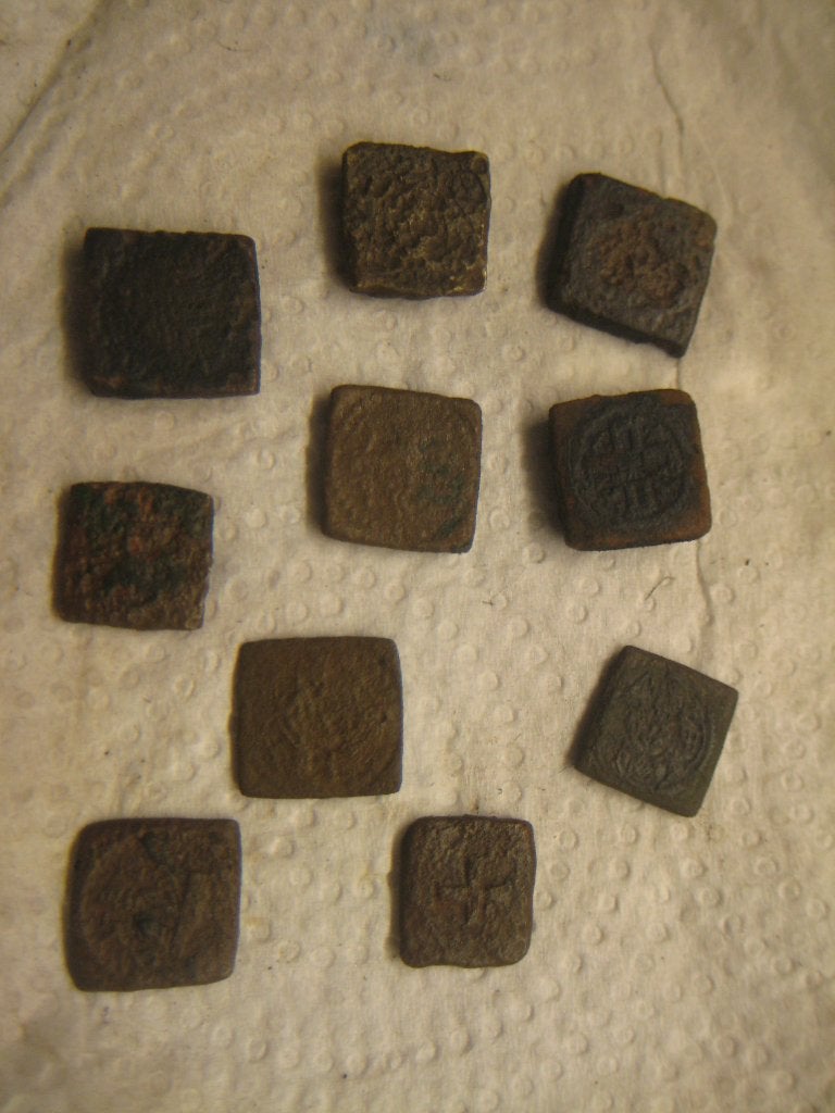 bodemvondst  lotje  on- gereinigde muntgewichtjes, Ophalen of Verzenden, Vóór koninkrijk, Overige waardes, Setje