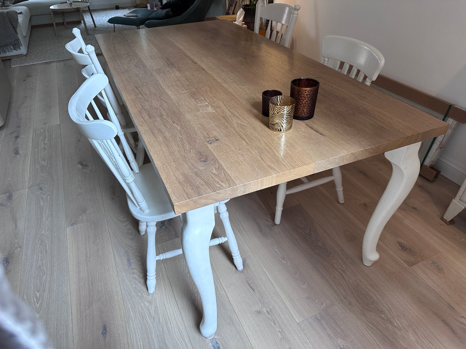 Massief eiken eettafel met witte poten, Huis en Inrichting, Tafels | Eettafels, Ophalen, Gebruikt, Eikenhout, 50 tot 100 cm