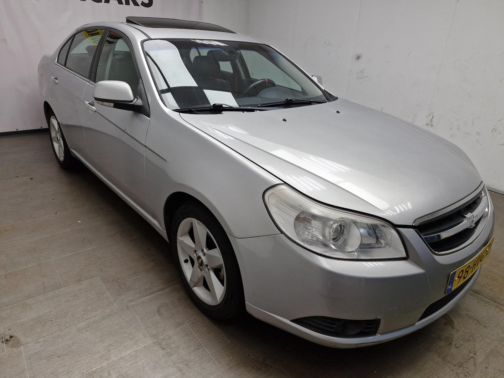 Chevrolet Epica 2.0 VCDI Executive NIEUWE KOPPELING ! NIEUWE, Auto's, Voorwielaandrijving, Dealer onderhouden, Verwarmde buitenspiegels