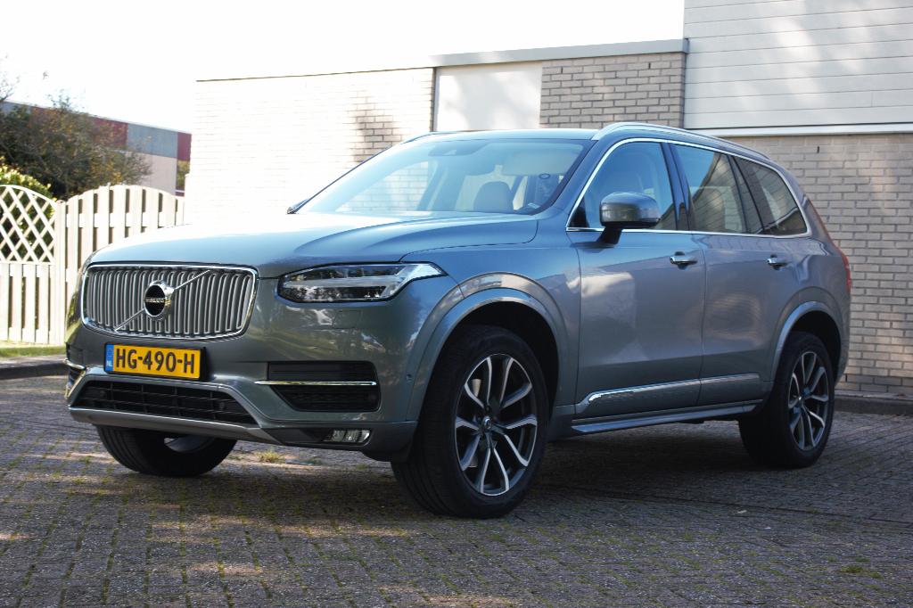 Volvo XC90 Inscription 2.0 T5 AWD Geartronic 2015 Grijs, Auto's, 1969 cc, 1898 kg, 7 stoelen, 120 €/maand