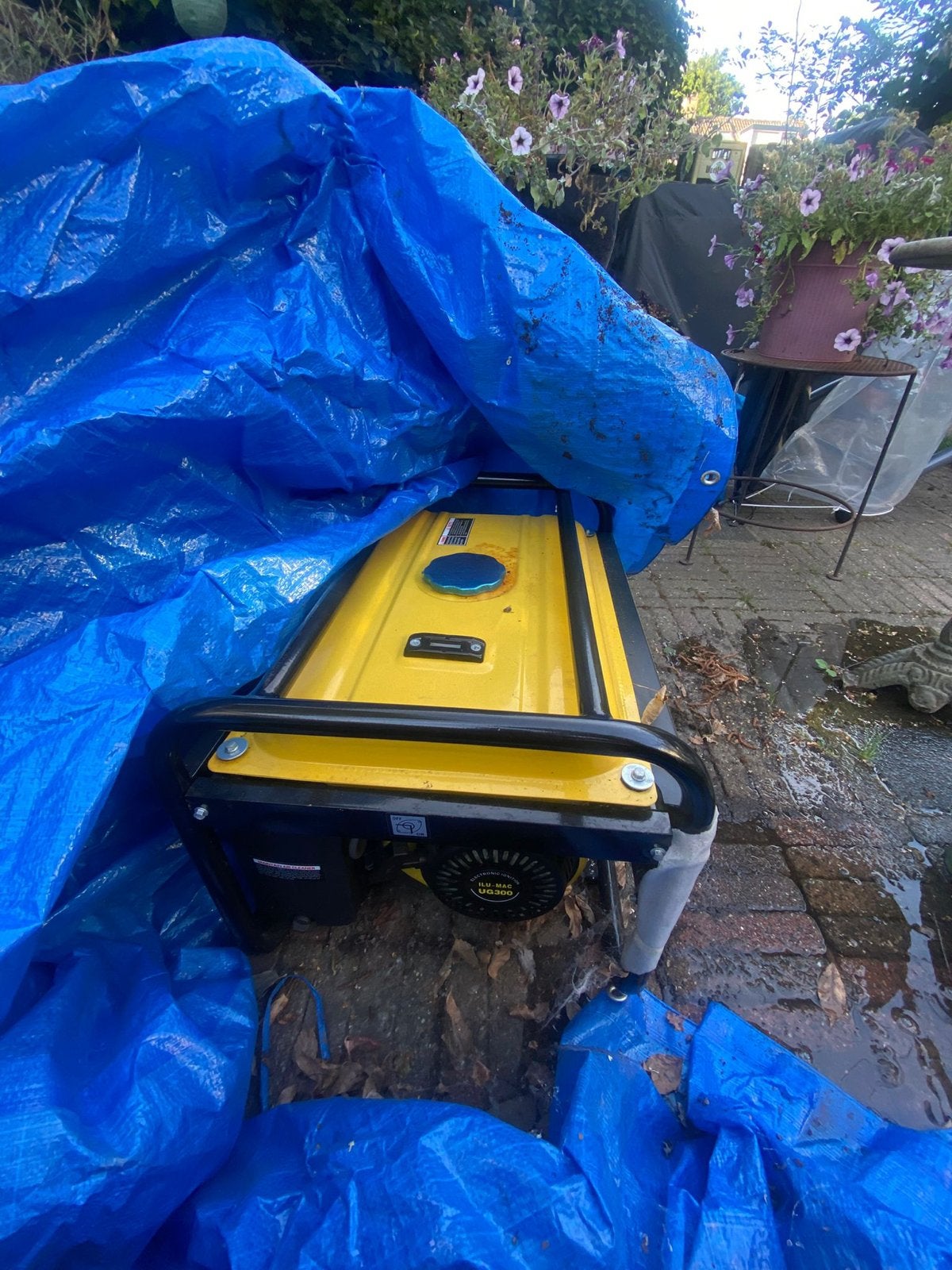 ILU-MAC Aggregaat - Benzine Generator UG3000R, Doe-het-zelf en Verbouw, Aggregaten, Ophalen, Benzine, Zo goed als nieuw, 5 tot 10 kVA