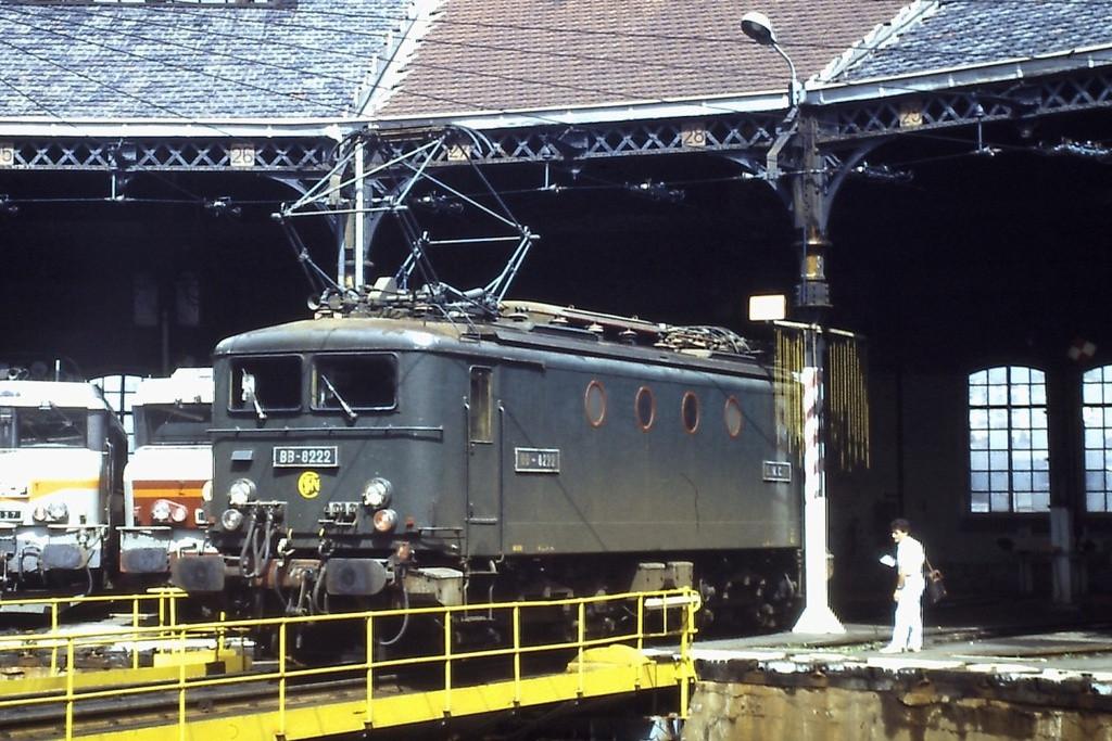 JEP spoor 0 ,Franse metalen loc BB 8101 als 2 asser uit 1956, Overige merken, Gebruikt, Ophalen of Verzenden, Analoog
