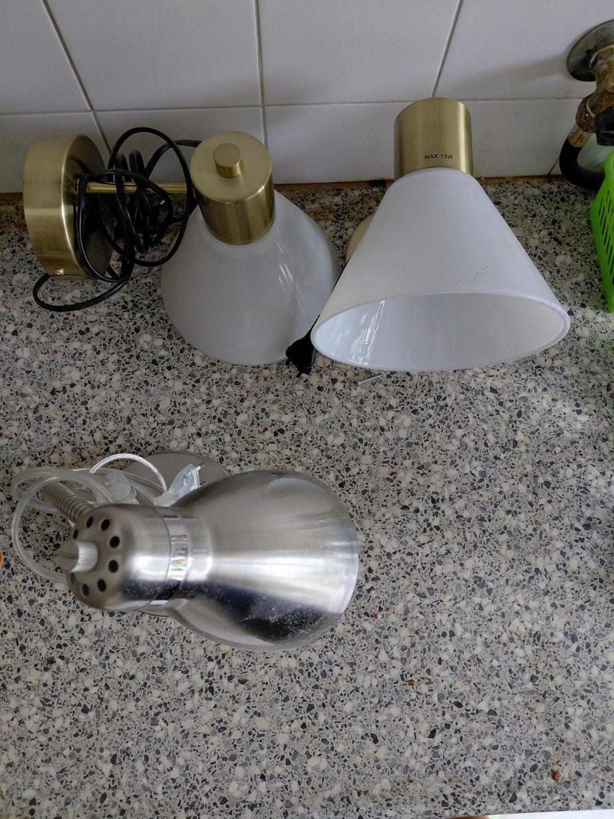 Wandlampjes 2 stuks en bureau lampje, Huis en Inrichting, Ophalen, E27 (groot), Zo goed als nieuw, Gerichte verlichting