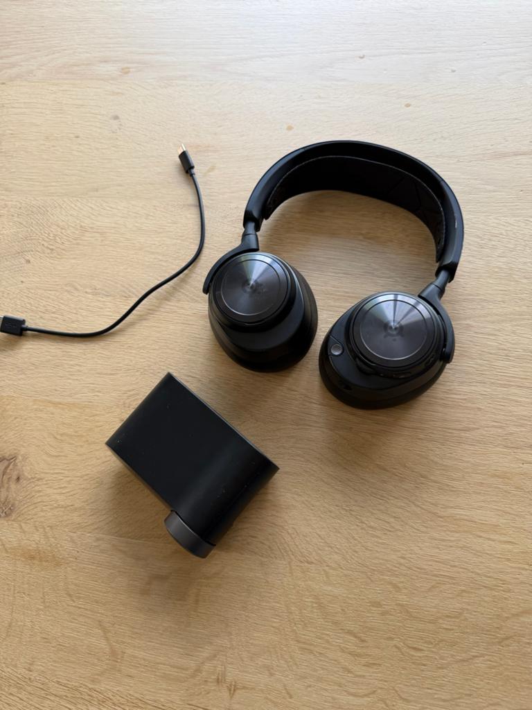 Steelseries Arctis Wireless Pro Headset voor Xbox en PC, Zo goed als nieuw, Over oor (circumaural), Draadloos, Ophalen