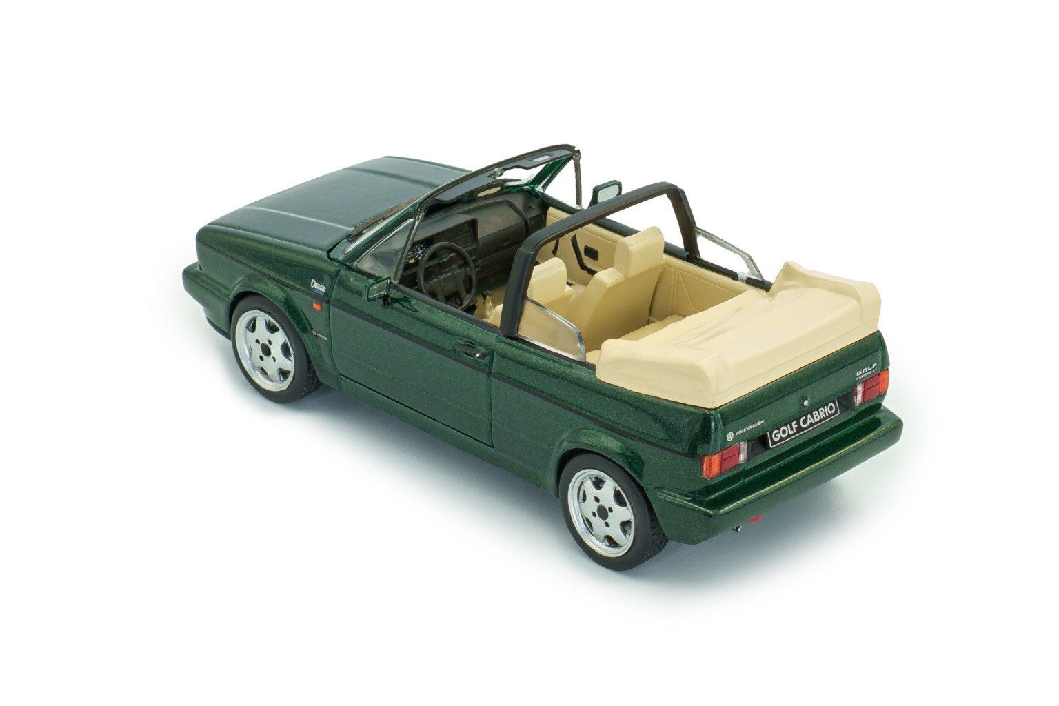 Volkswagen Golf Cabrio 1982 Schaal 1:43, Hobby en Vrije tijd, Modelauto's | 1:43, Overige merken, IXO, IXO, Nieuw