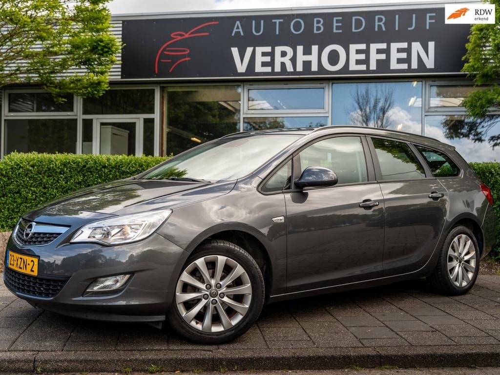 Opel Astra Sports Tourer 1.4 Turbo Sport - CRUISE / CLIMATE, Auto's, Voorwielaandrijving, Euro 5, Stof, Gebruikt