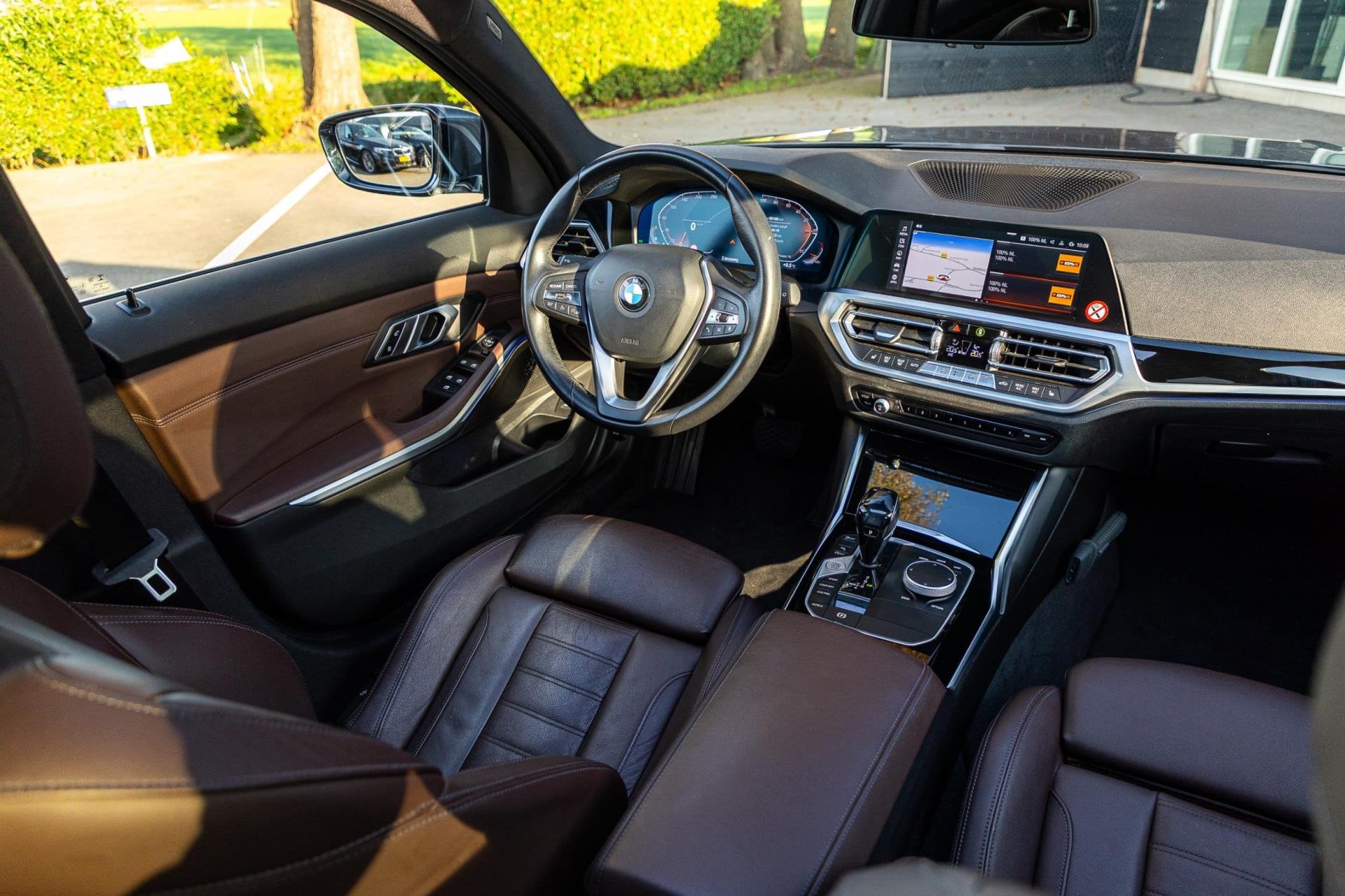 BMW 3-serie Touring 318i High Executive Edition I NAP I Pano, Auto's, Achterwielaandrijving, Euro 6, Nieuw, 3-Serie
