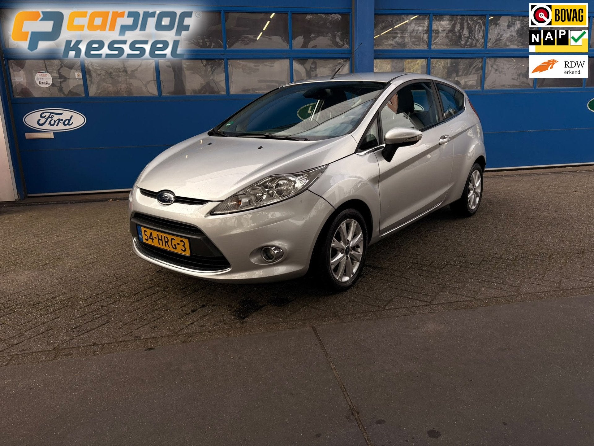 Ford Fiesta 1.25 Ghia, Auto's, Voorwielaandrijving, Stof, 82 pk, Origineel Nederlands