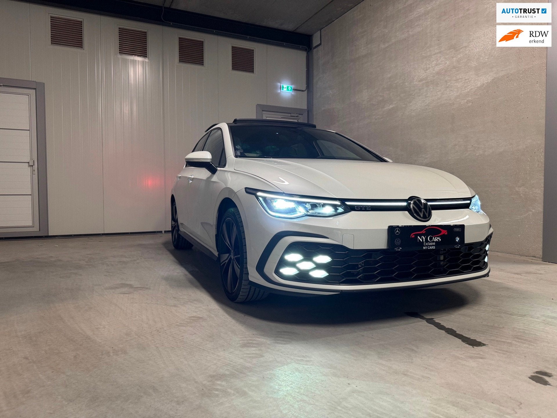 Volkswagen Golf 8 eHybrid GTE Pano|HuD|Sfeer|ACC, Gebruikt, 4 cilinders, 150 pk, Plug-in hybride