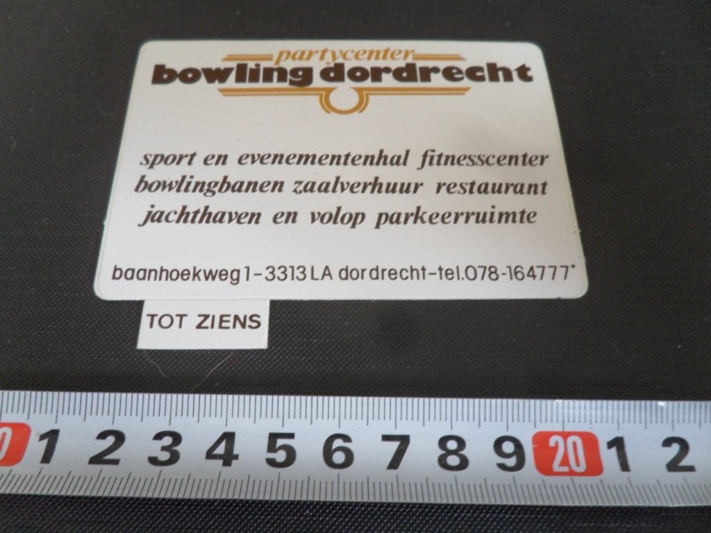 sticker dordrecht partycenter bowling baanhoekweg 1, Ophalen of Verzenden, Zo goed als nieuw