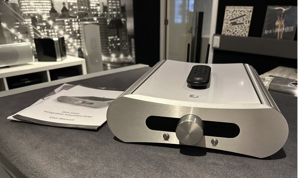 Gato Audio DIA-250S Geïnt. verst. - DAC - netwerk, Niet ingevuld, Niet ingevuld, Zo goed als nieuw, Stereo