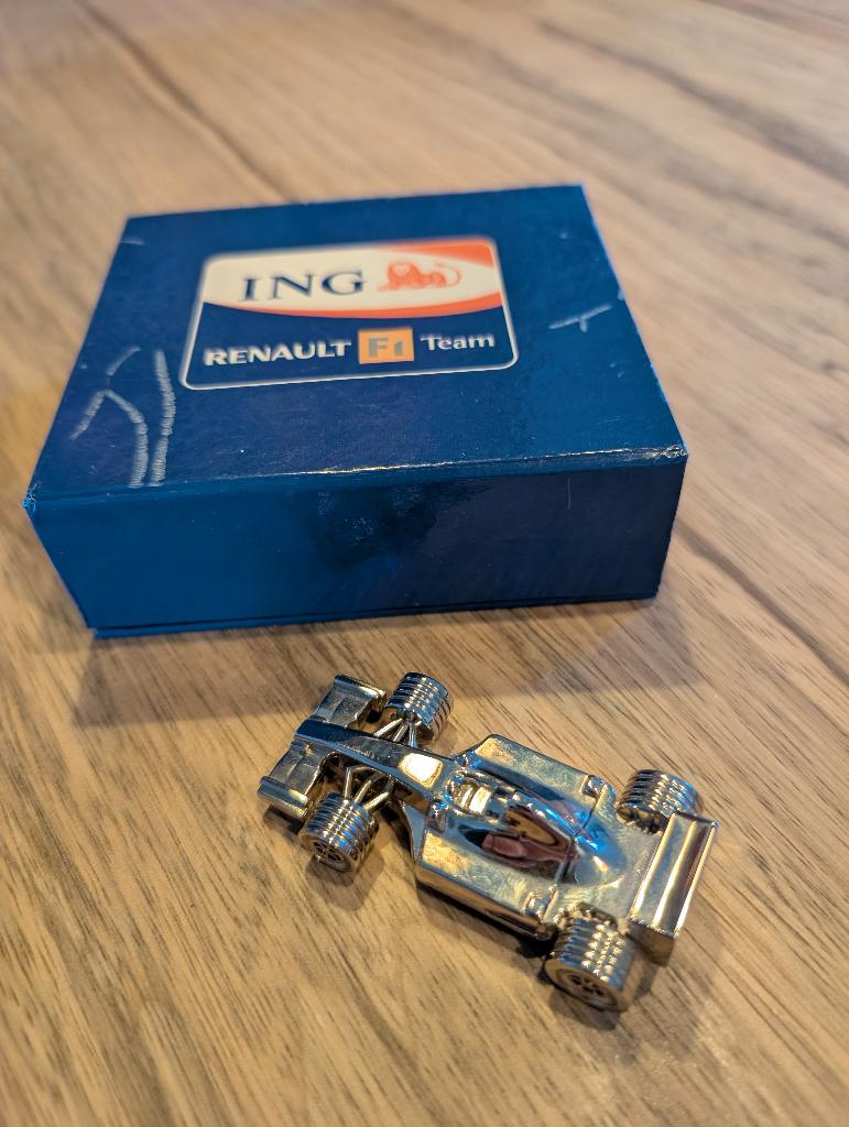 USB stick. Renault F1 Team, Ophalen, Gebruikt, Onbekend, 1 GB of minder