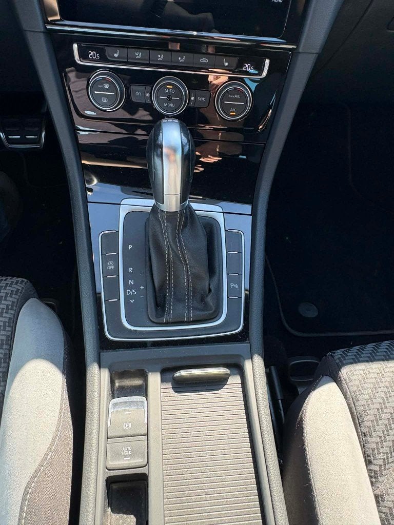 Foto 14 van Volkswagen Golf Variant R-line 7-DSG (Inruil mogelijk)
