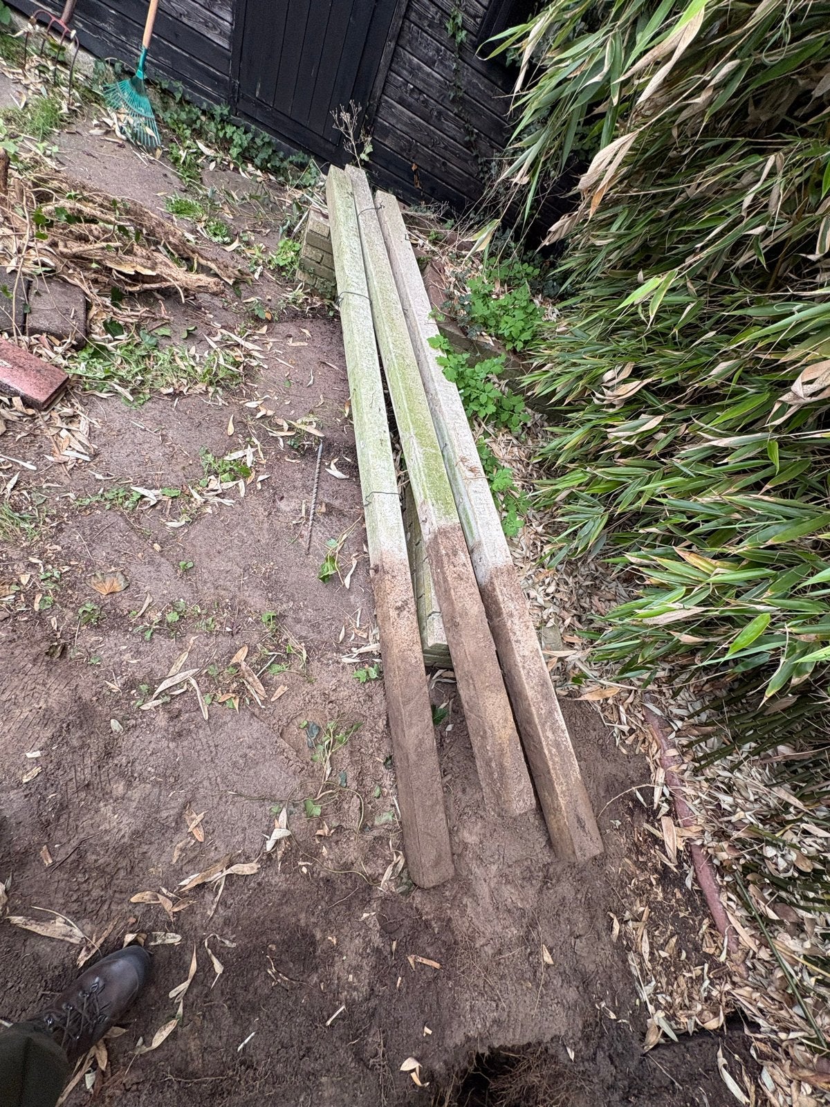 Betonnen palen gratis afhalen., Ophalen, Gebruikt, 250 cm of meer, Palen