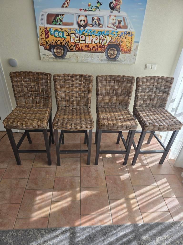 Set van 4 rotan barkrukken, Huis en Inrichting, Barkrukken, Ophalen, Gebruikt, 90 cm of meer, Riet