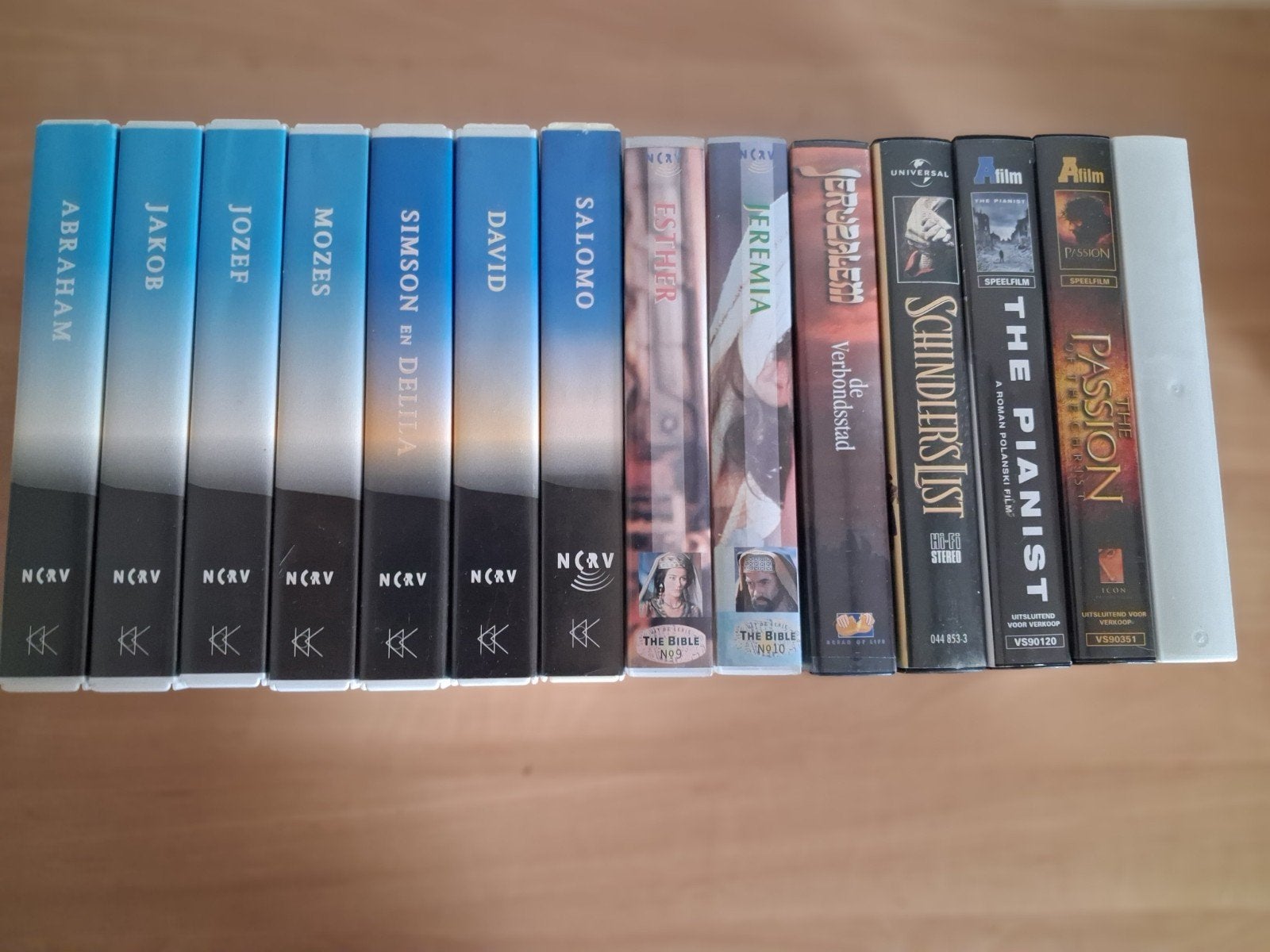 13 videobanden + 1 reinigingsband., Ophalen of Verzenden, Gebruikt