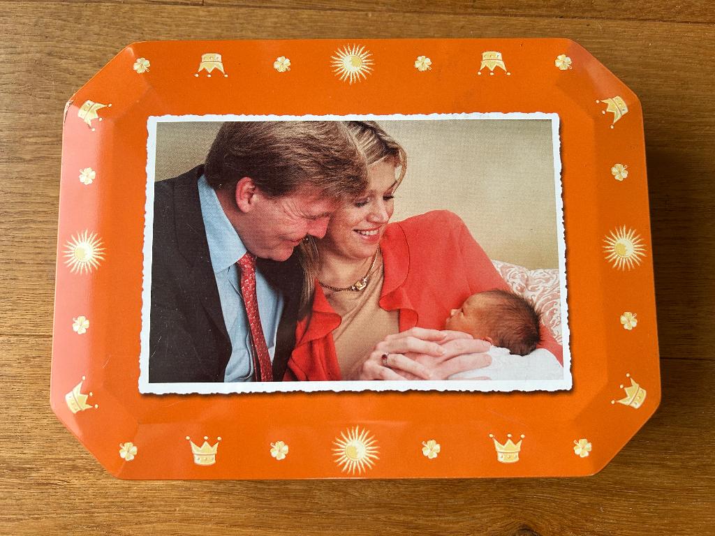 Koningshuis blik Verkade geboorte Amalia 2003, Verzamelen, Blikken, Ophalen of Verzenden, Zo goed als nieuw, Koek(jes), Verkade