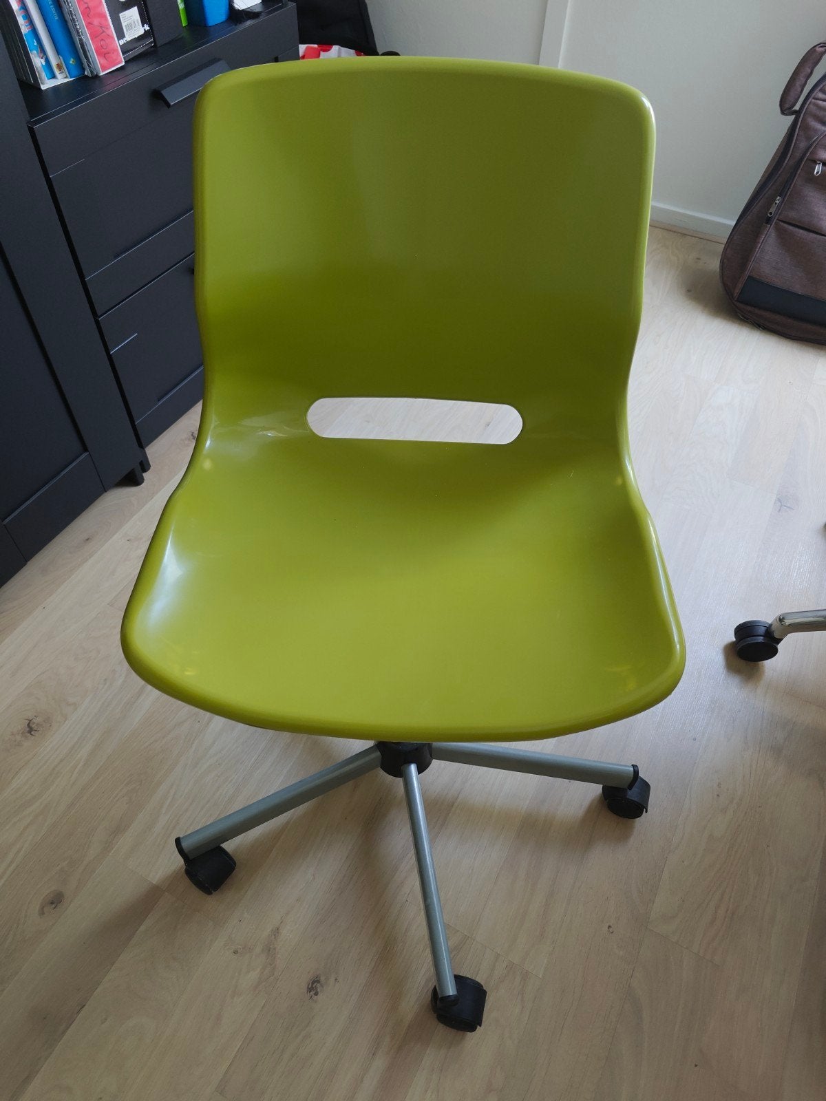 Ikea Snille bureaustoel Gratis, Huis en Inrichting, Bureaustoelen, Ophalen, Gebruikt, Groen, Bureaustoel