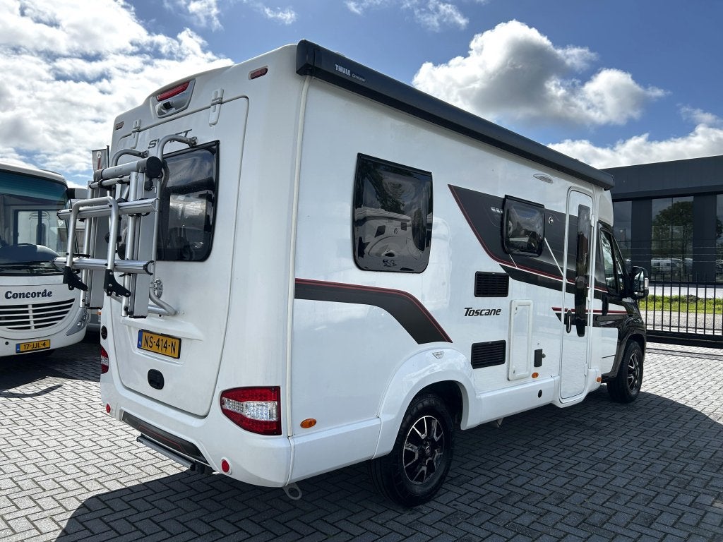 Swift Toscane 640 HB hefbed/vastbed/180pk/2017/top-indeling, Caravans en Kamperen, Overige merken, Fiat, Bedrijf, 6 tot 7 meter