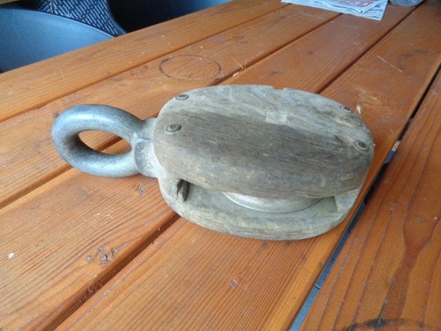 Groot oud scheepsblok / katrol (+/- 33 cm lang)., Ophalen