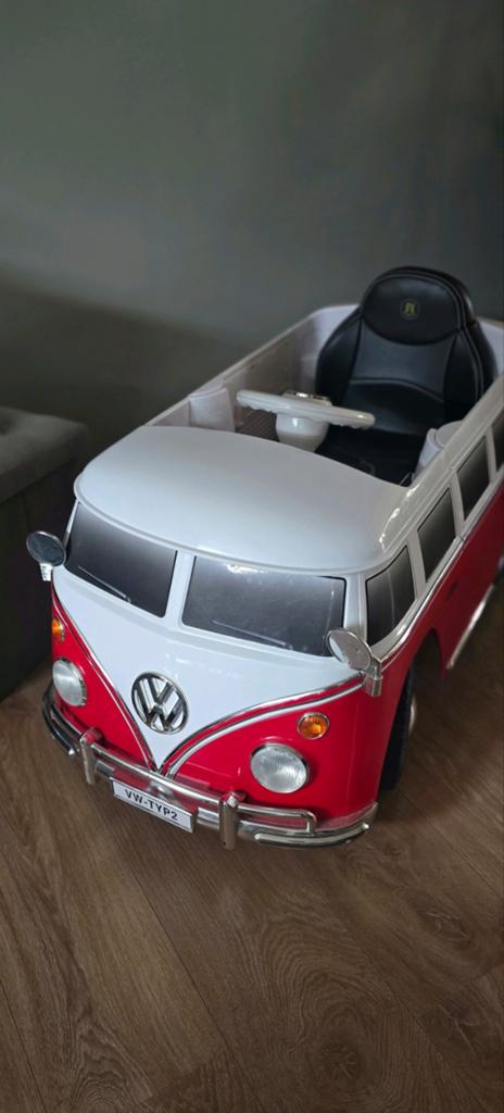 VW T1 Bus Kinderauto Elektrisch met Afstandsbediening, Ophalen, Zo goed als nieuw, Afstandsbediening