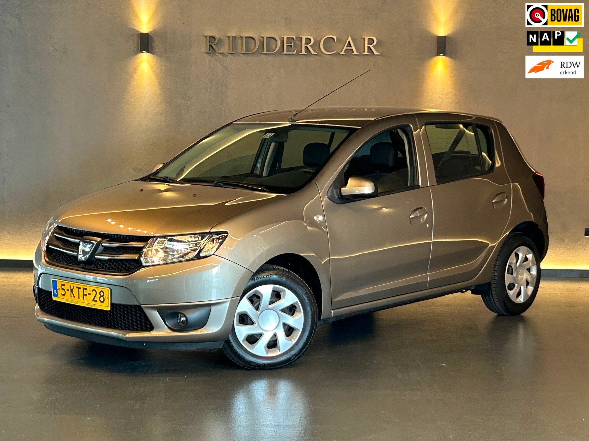 Dacia Sandero 0.9 TCe Lauréate|2E EIG|NAP|NAVI|APK04-27|TRE, Auto's, Voorwielaandrijving, Gebruikt, 31 €/maand, 937 kg