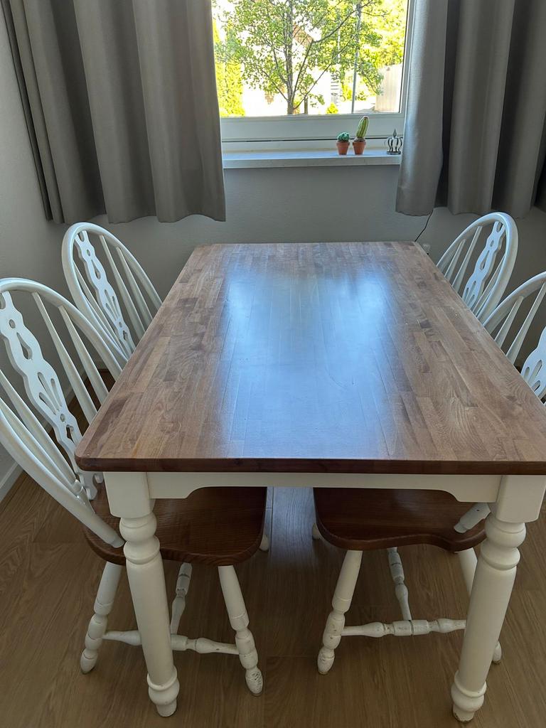 Houten eettafel met witte poten en stoelen- 132x81 cm, Huis en Inrichting, Ophalen, Gebruikt, 100 tot 150 cm, 50 tot 100 cm