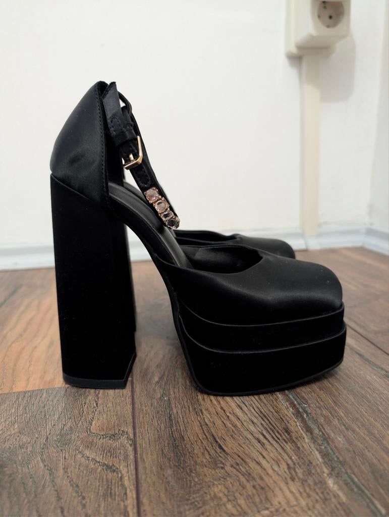 Black High Heels, Kleding | Dames, Ophalen, Zo goed als nieuw, Sneakers of Gympen