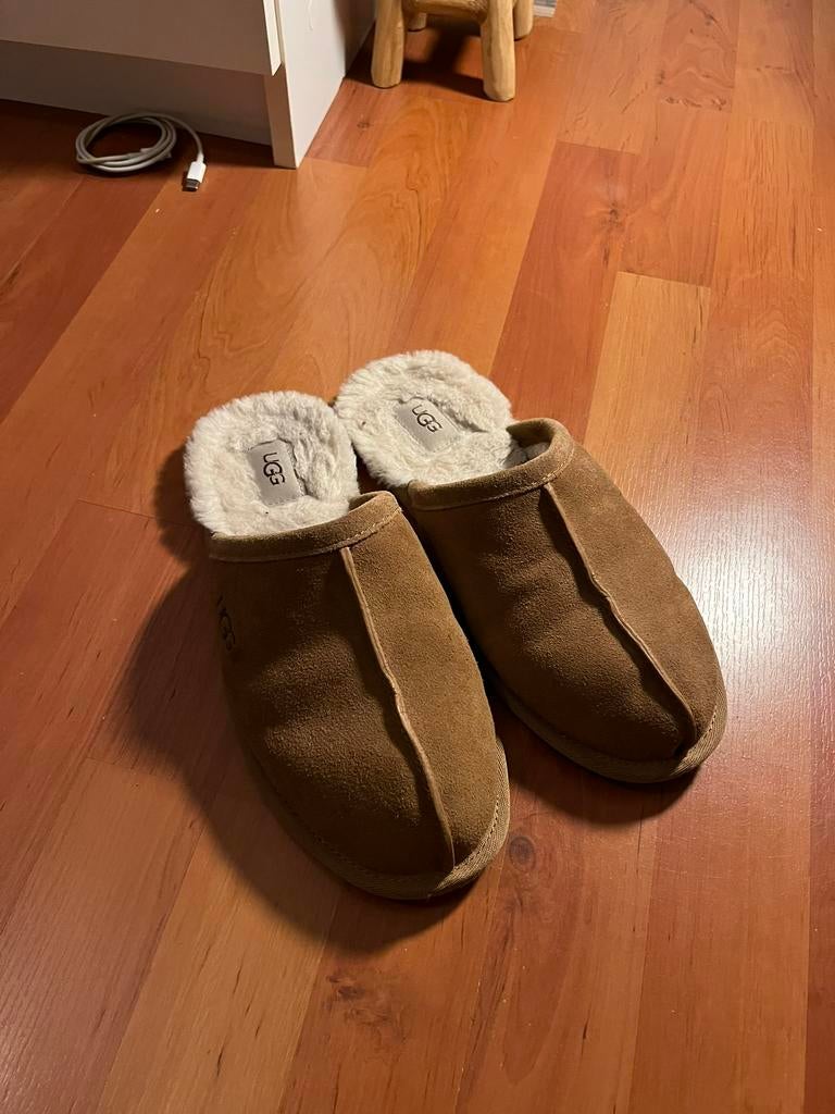 Sloffen ugg maat 40, Kleding | Dames, Schoenen, Ophalen of Verzenden, Zo goed als nieuw, Pantoffels of Sloffen
