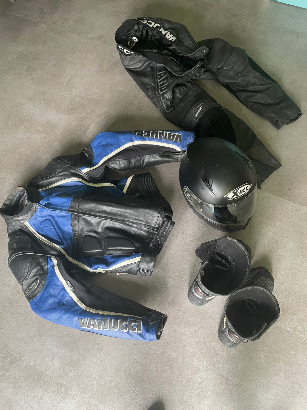 Compleet motorpak vanucci race incl helm en schoenen, Ophalen of Verzenden, Tweedehands, Heren, Combipak