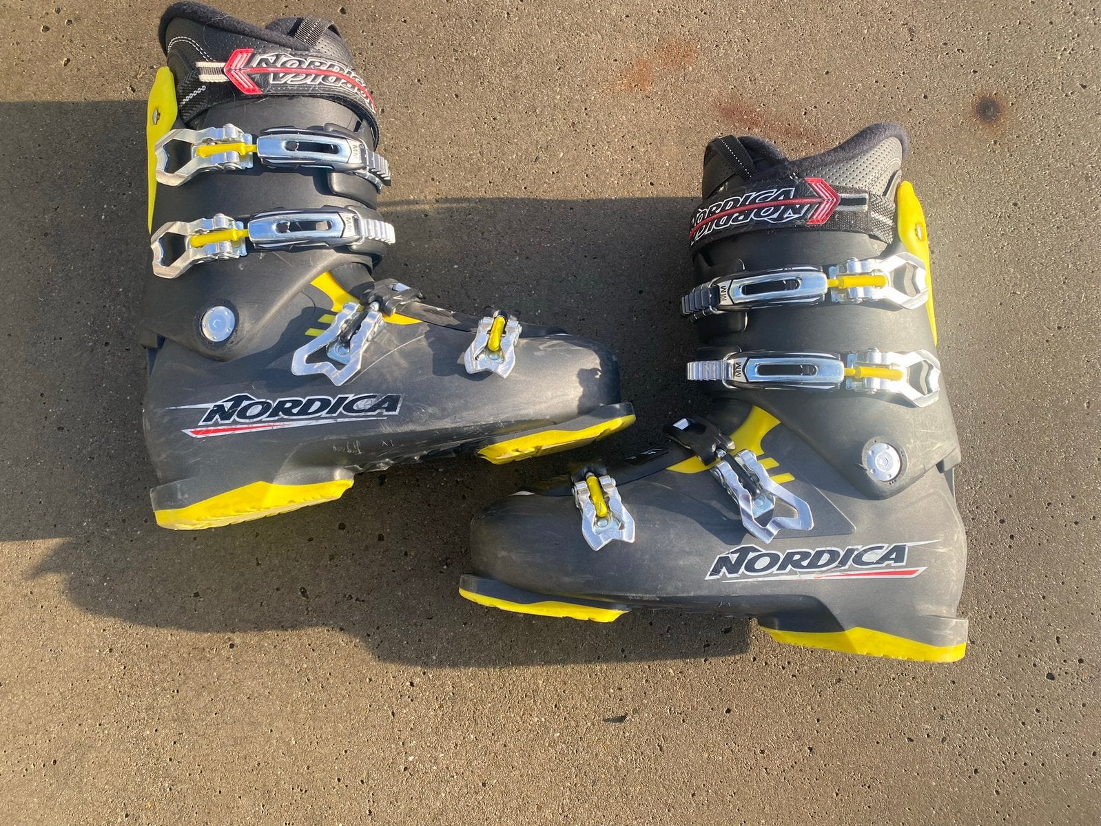 Nórdica skischoenen maat 45, Sport en Fitness, Schoenen, Ophalen of Verzenden, Zo goed als nieuw, Nordica