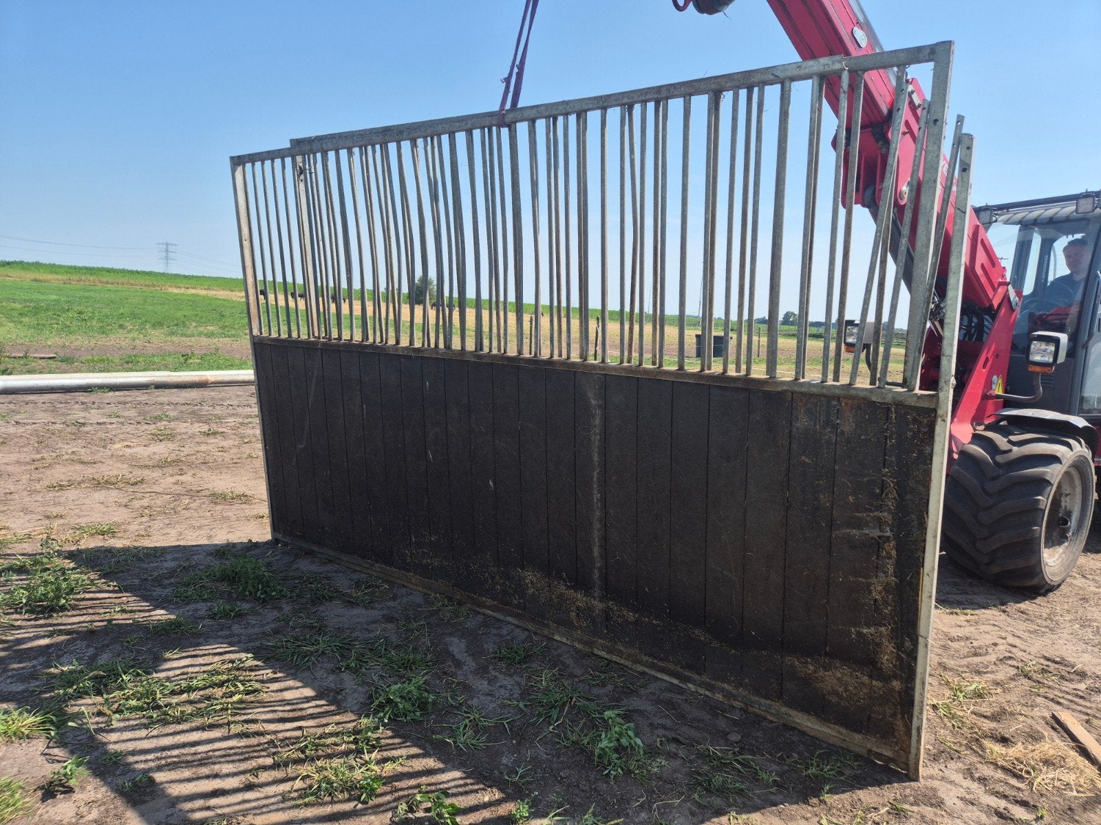 stalwand / paardenboxen / tussenwand