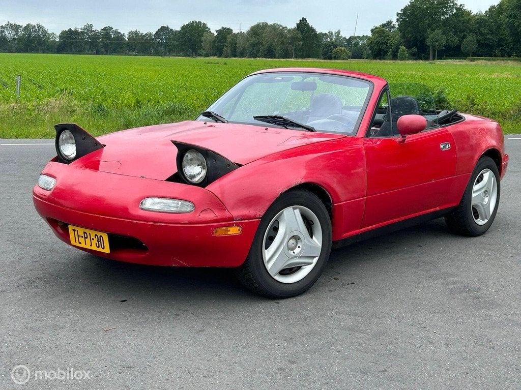 Mazda MX-5 1.6i-16V Miata Nieuwe APK, Auto's, Mazda, Achterwielaandrijving, Gebruikt, 4 cilinders, Cabriolet