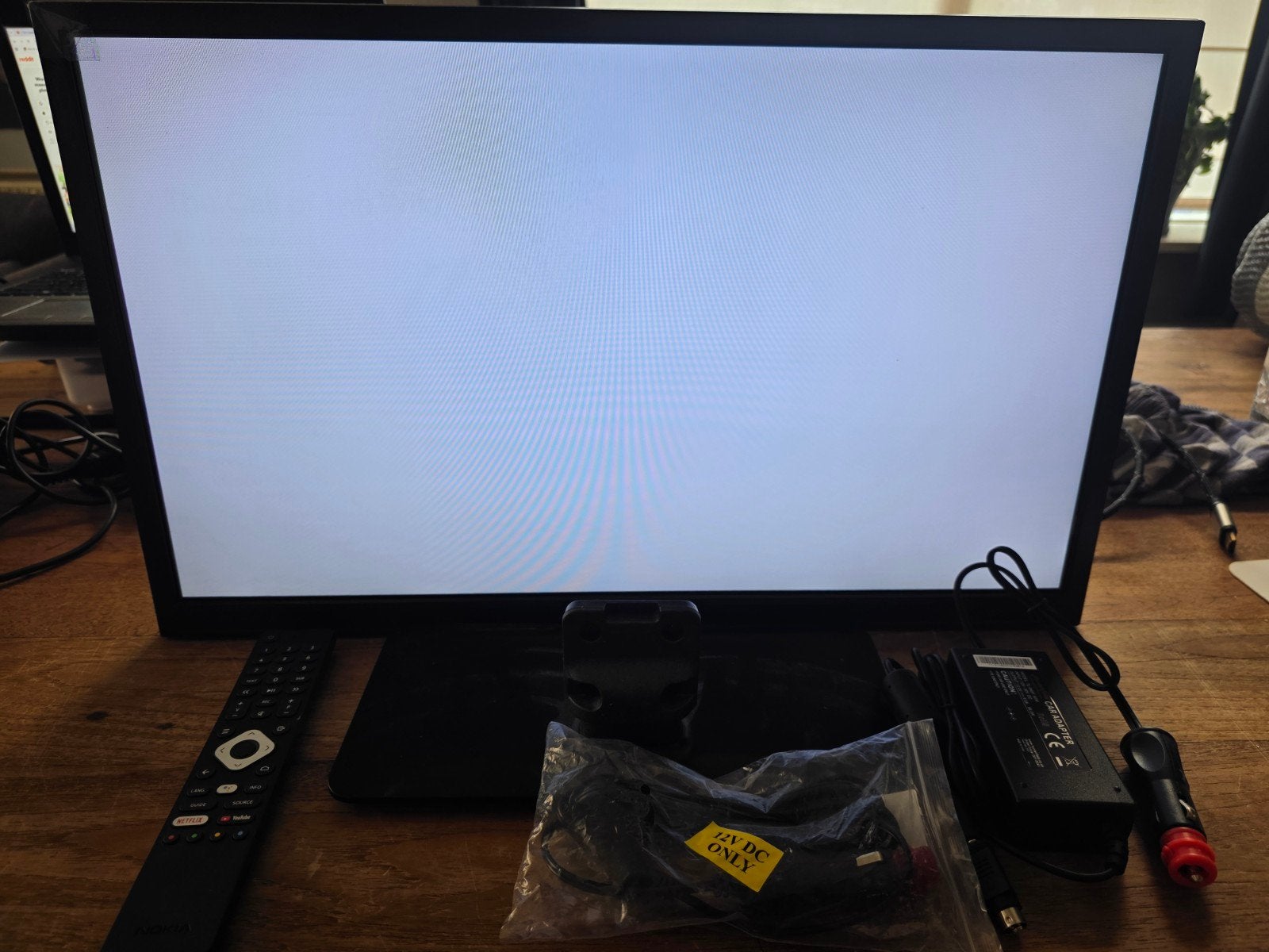 Nokia HNE24GV210 Smart tv (TV alleen grijs beeld), Ophalen, Gebruikt