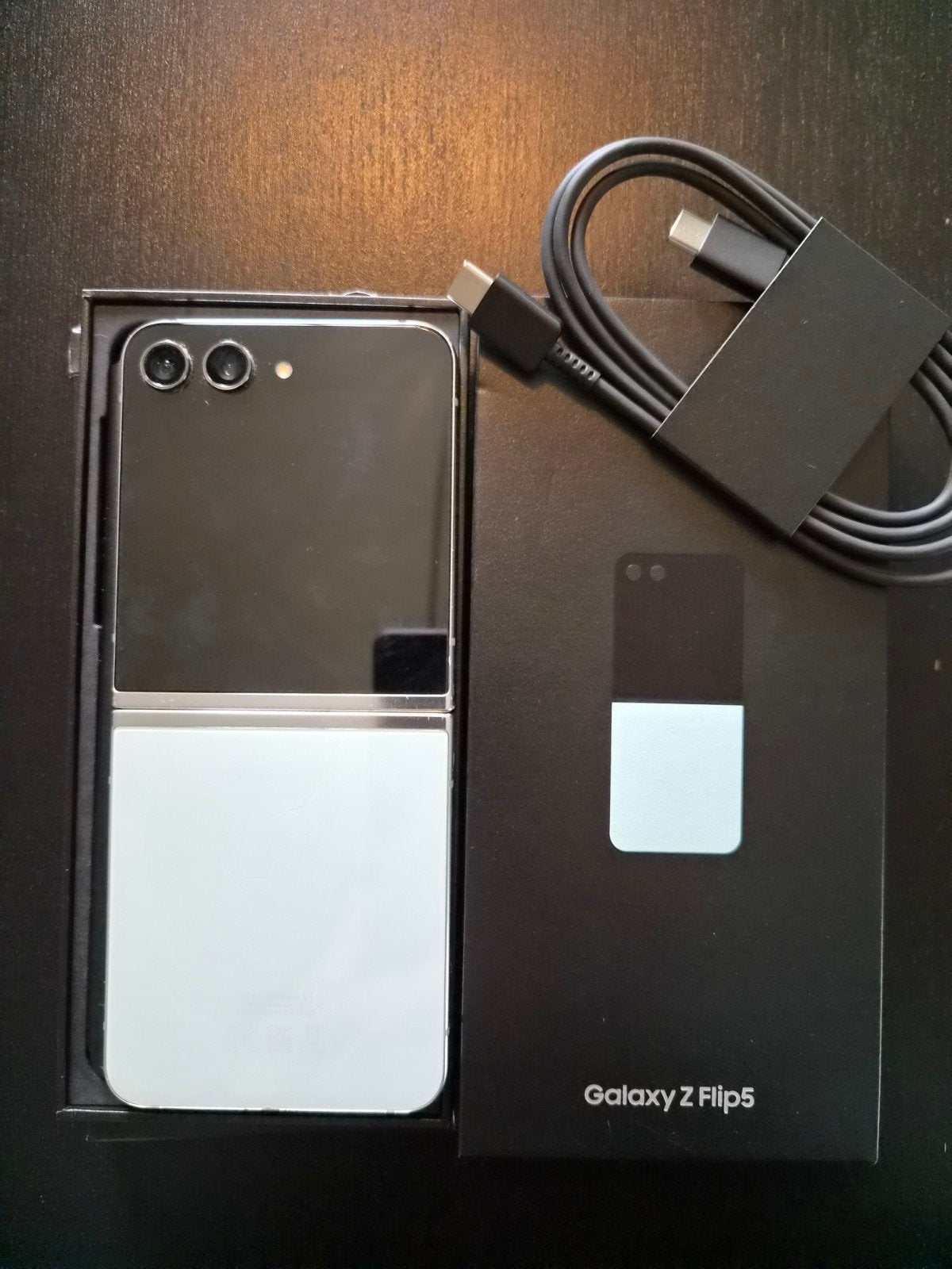 Samsung Galaxy Z Flip5, Telecommunicatie, Ophalen, Zwart, Zo goed als nieuw, Galaxy Z Flip