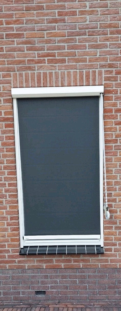 2 nette zonneschermen, Tuin en Terras, 150 tot 300 cm, Ophalen, Minder dan 250 cm, Screen