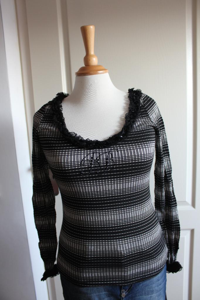 mooi top van roccobarocco maat S, Kleding | Dames, Roccobarocco, Verzenden, Zwart, Zo goed als nieuw