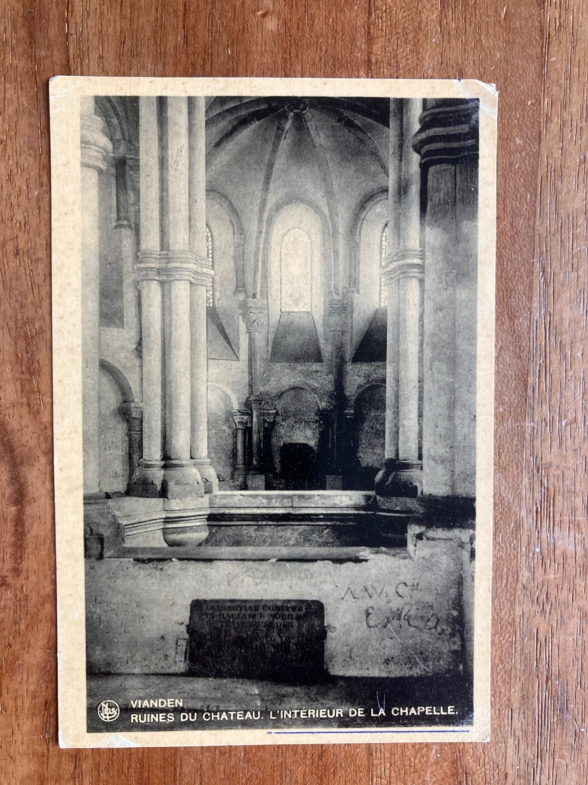 Vianden, Ruïnes van het Kasteel. Interieur van de Kapel 1934, Ophalen of Verzenden, 1920 tot 1940, Ongelopen, België en Luxemburg