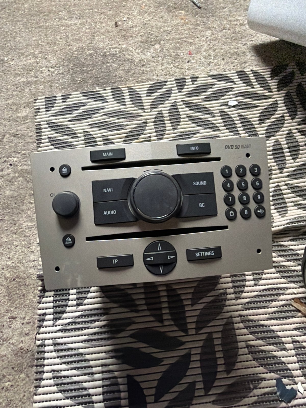 Opel DVD 90 Navi autoradio - Siemens VDO, Auto diversen, Ophalen, Gebruikt